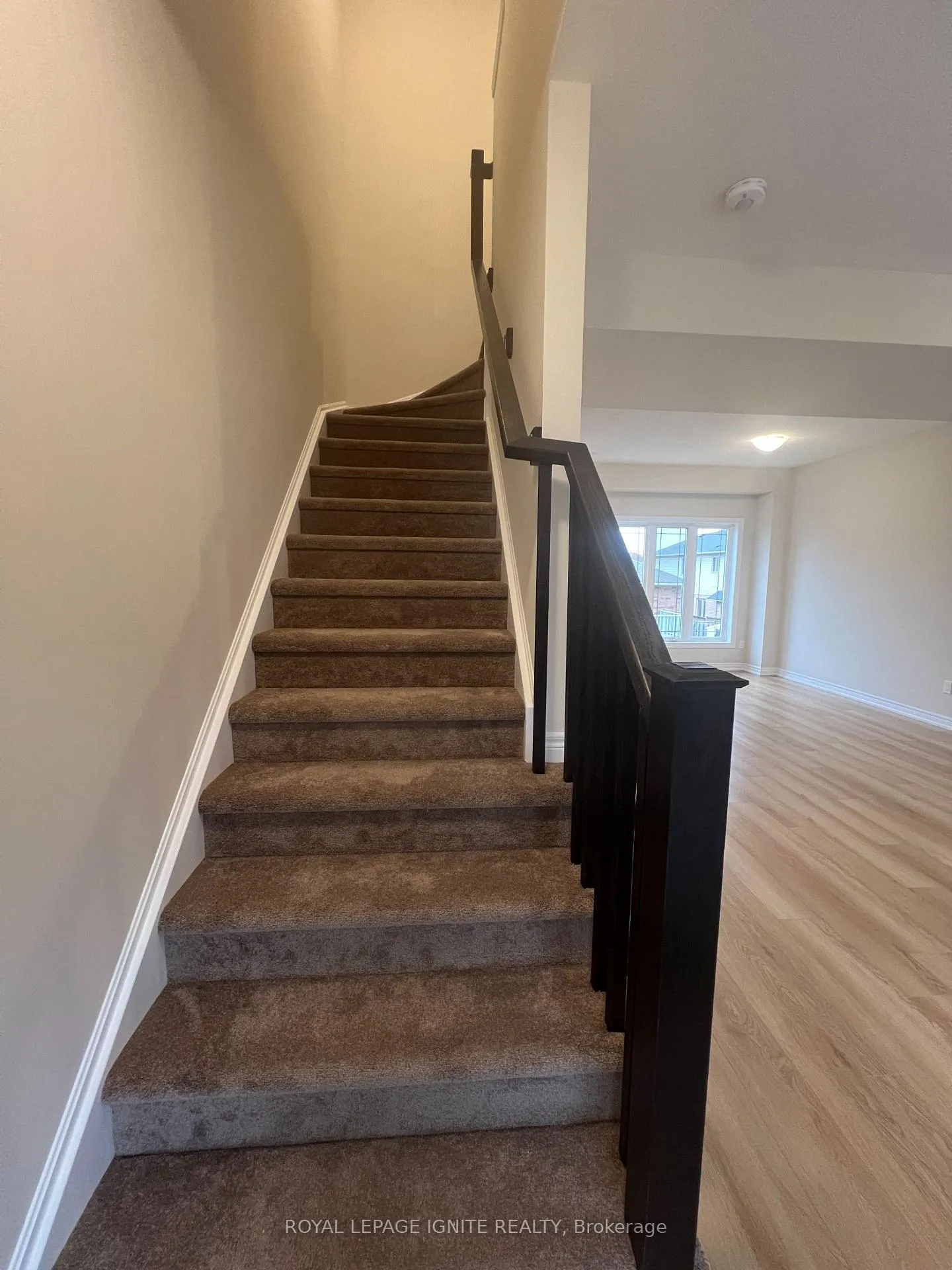 Photo 2 of Unit 50, 19 Picardy Drive, Hamilton, Stoney Creek — HOMEH