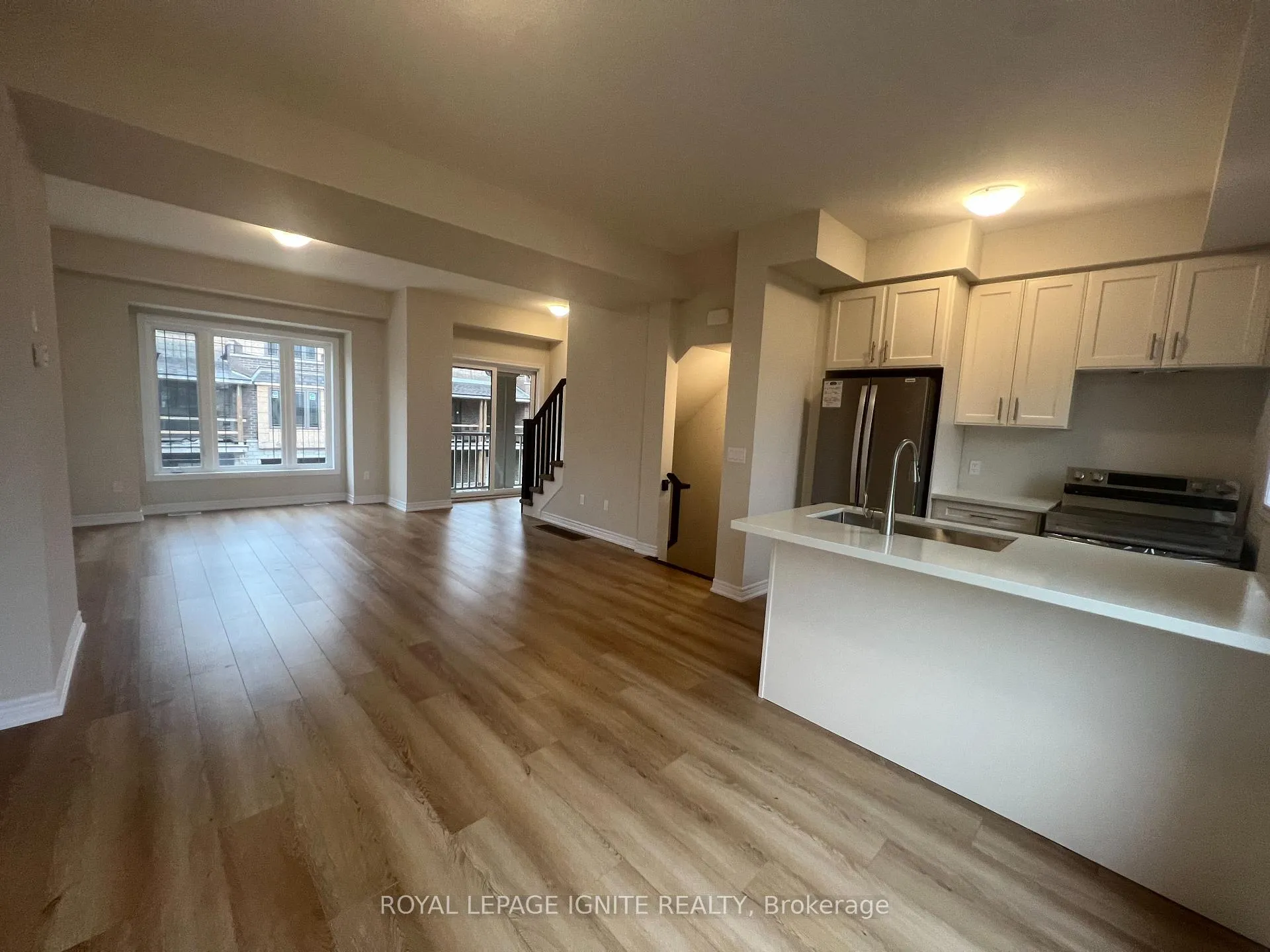 Photo 6 of Unit 50, 19 Picardy Drive, Hamilton, Stoney Creek — HOMEH