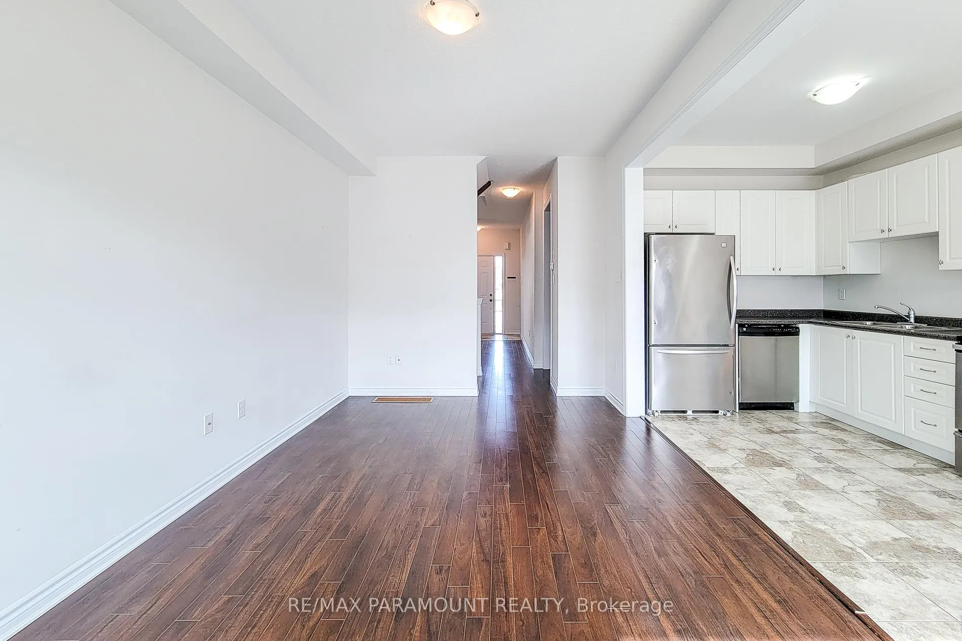 Photo 11 of 38 Gunby Boulevard, Hamilton, Waterdown — HOMEH