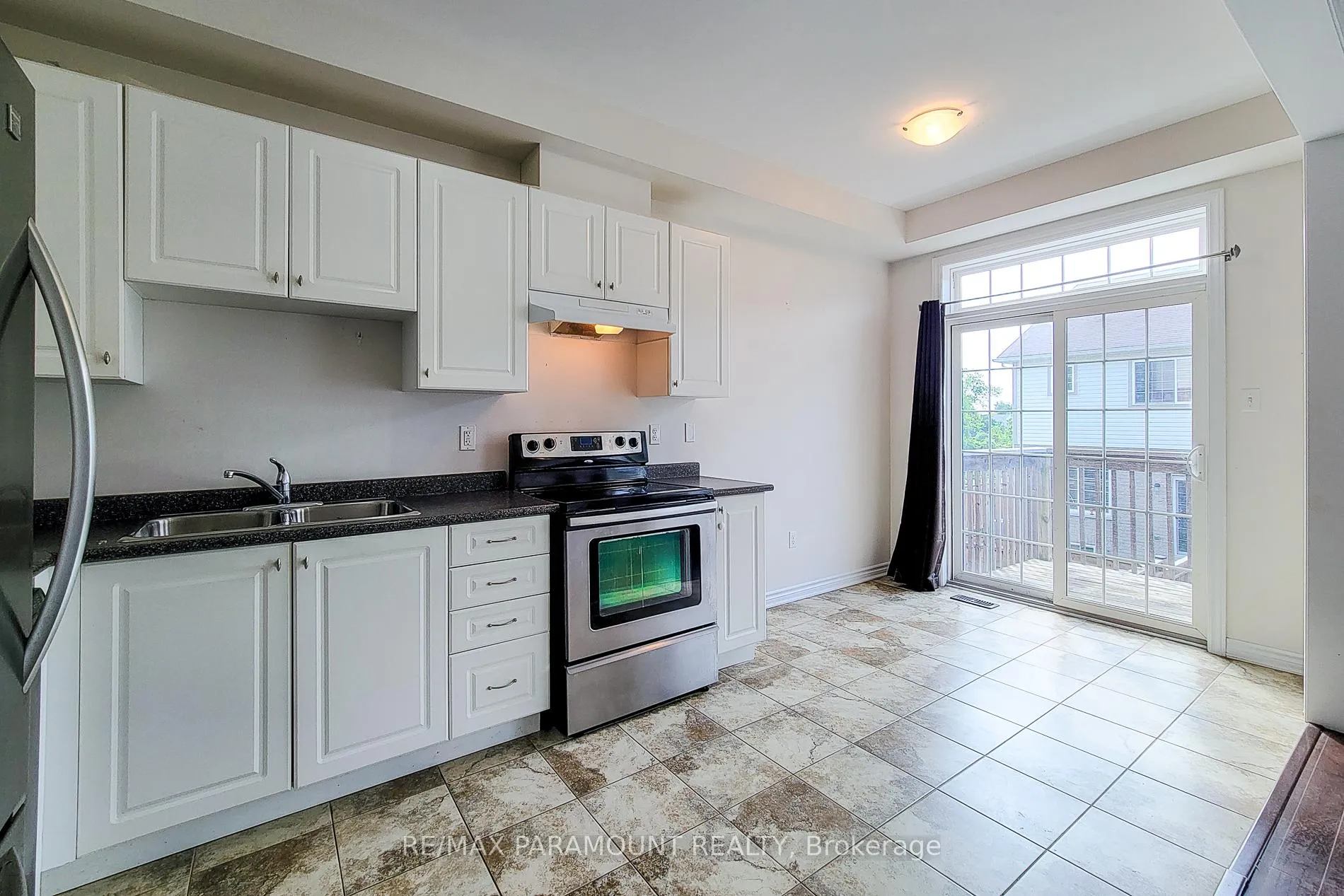 Photo 16 of 38 Gunby Boulevard, Hamilton, Waterdown — HOMEH