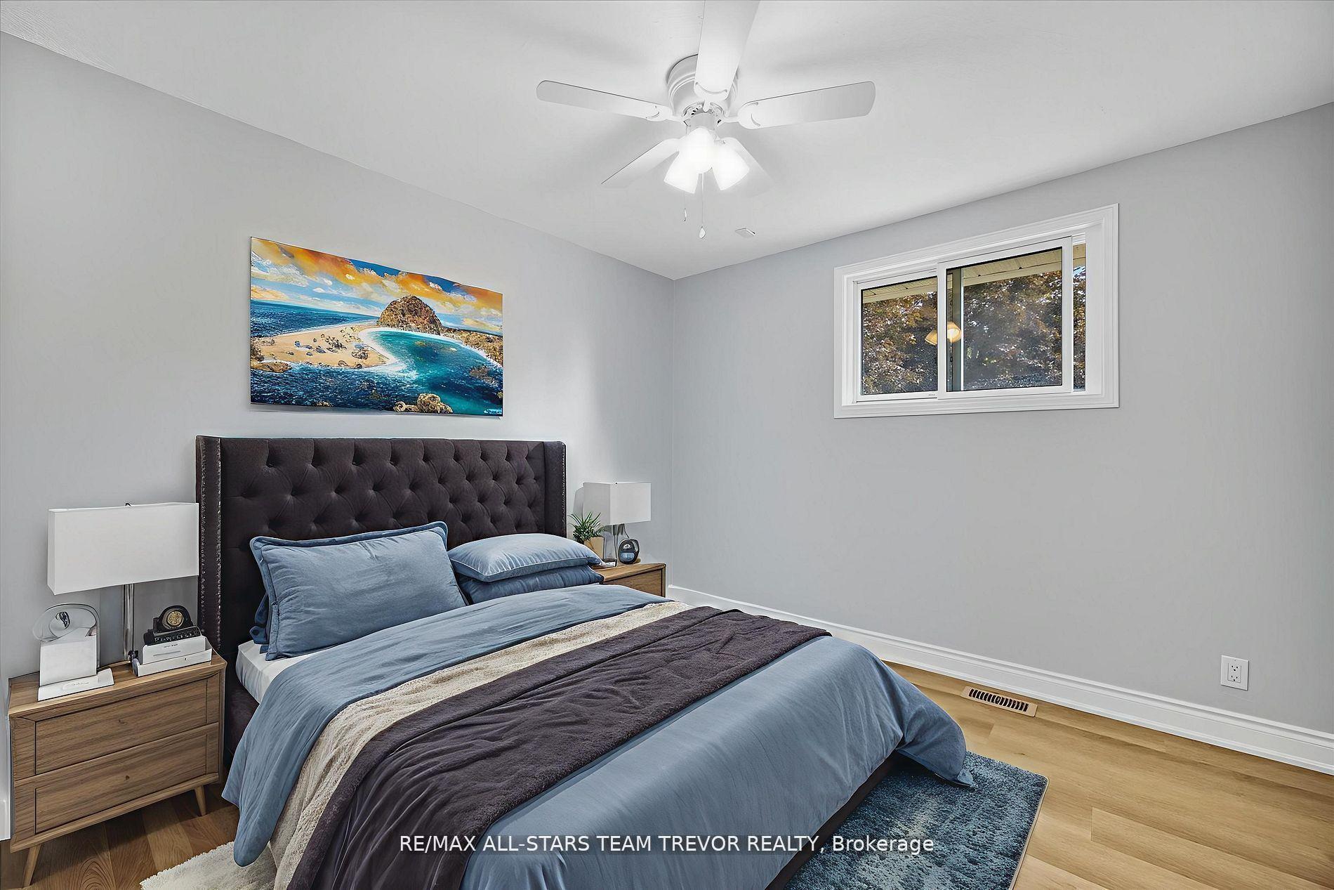 Photo 9 of 26 Metro Road N, Georgina, Keswick North — HOMEH