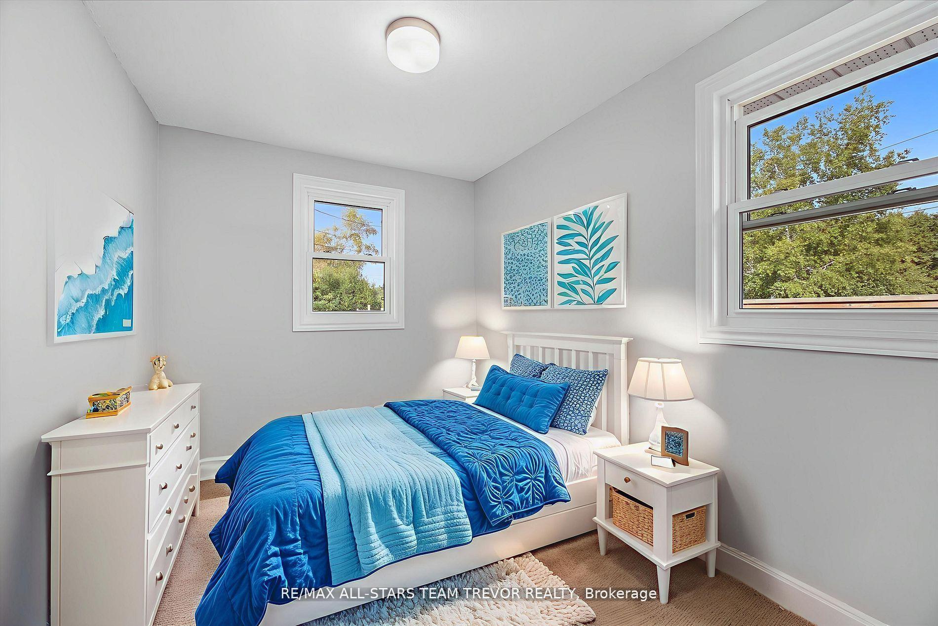 Photo 13 of 26 Metro Road N, Georgina, Keswick North — HOMEH