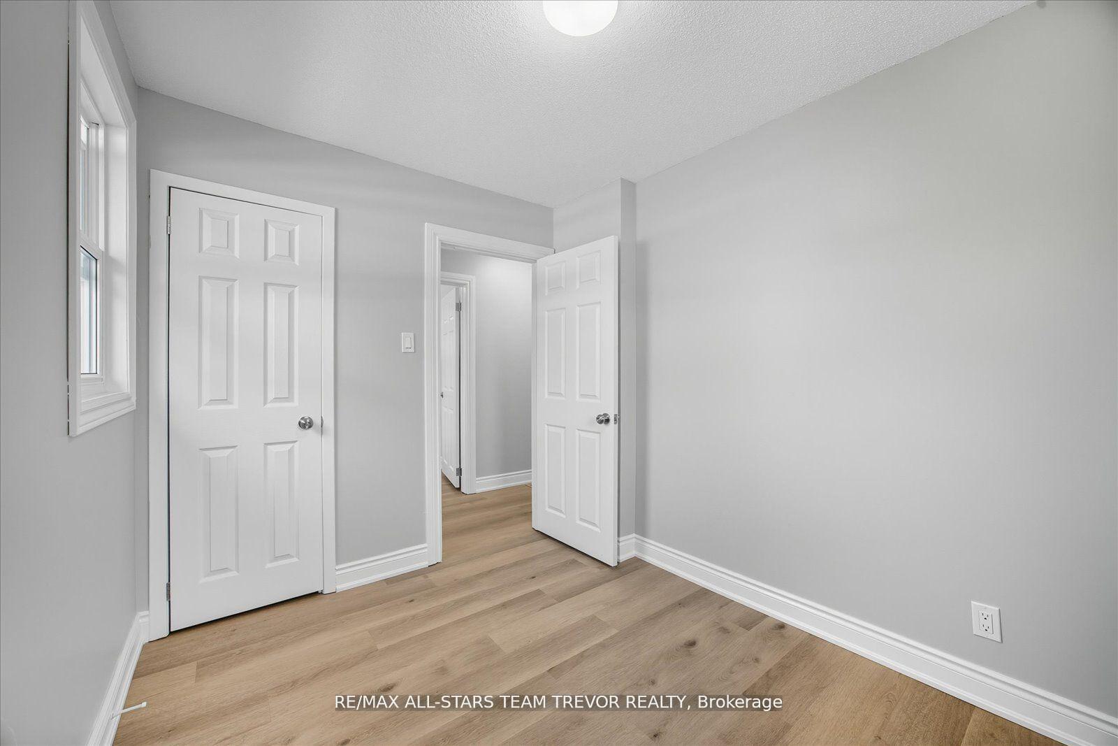 Photo 14 of 26 Metro Road N, Georgina, Keswick North — HOMEH
