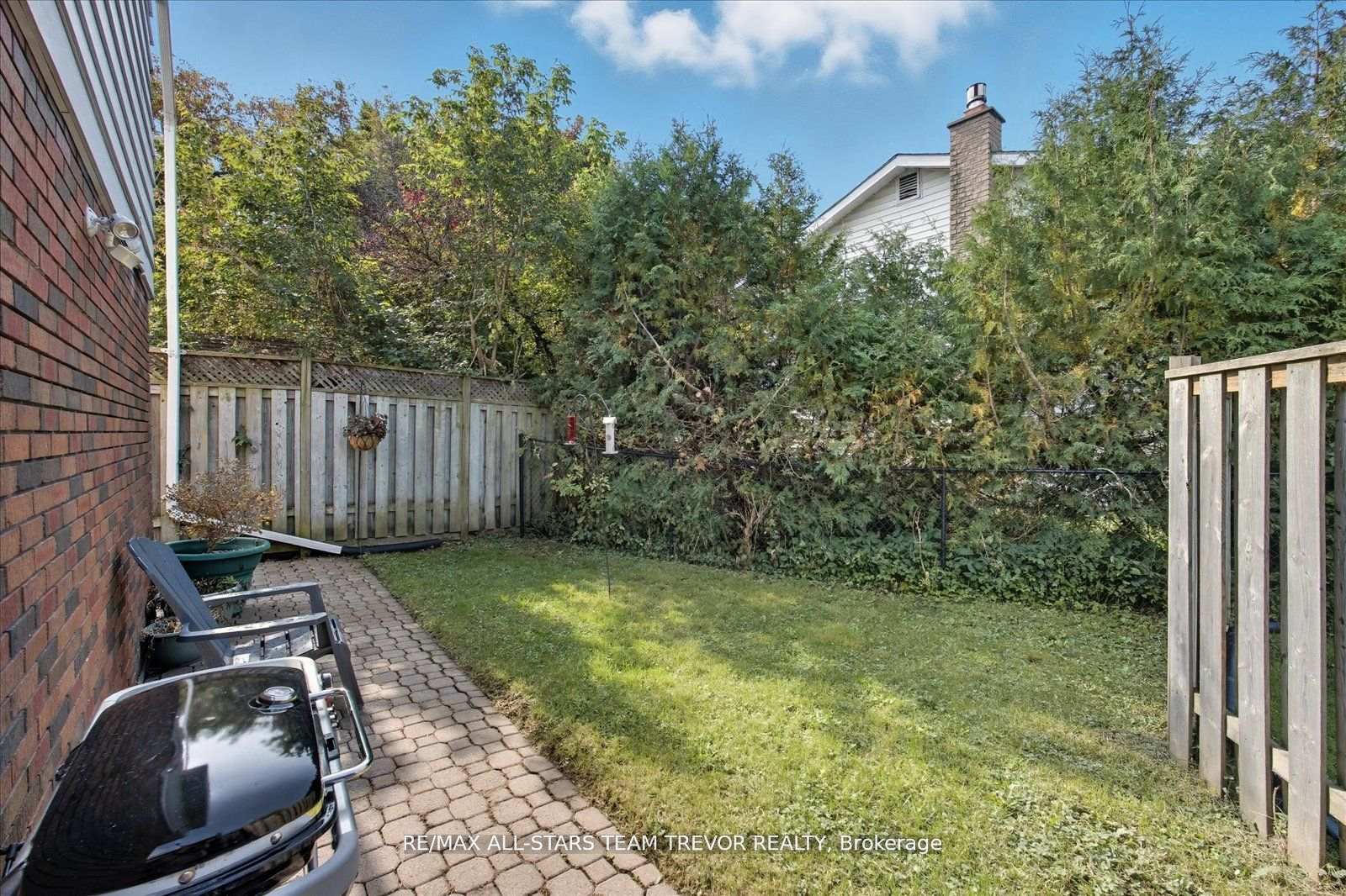 Photo 37 of 26 Metro Road N, Georgina, Keswick North — HOMEH