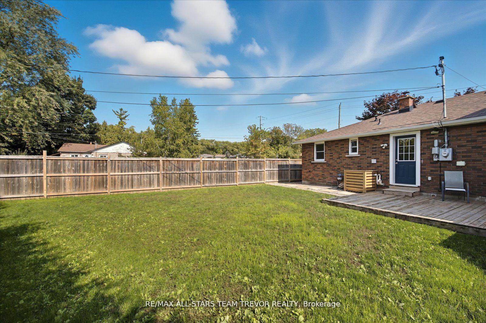 Photo 44 of 26 Metro Road N, Georgina, Keswick North — HOMEH