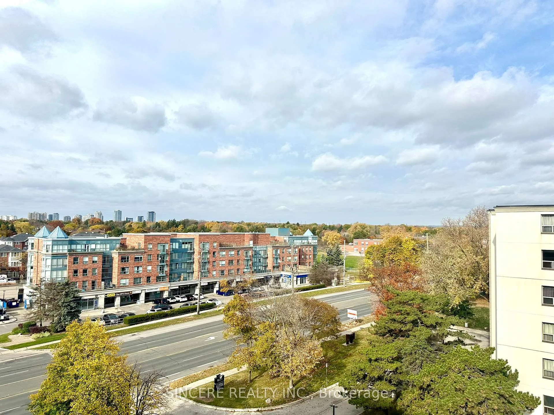 Photo 19 of Unit 803, 7451 Yonge Street, Markham, Thornhill — HOMEH