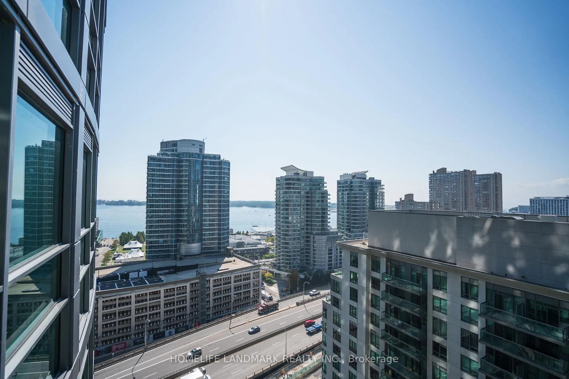 Photo 1 of Unit 2315, 19 Grand Trunk Crescent, Toronto, Waterfront Communities — HOMEH