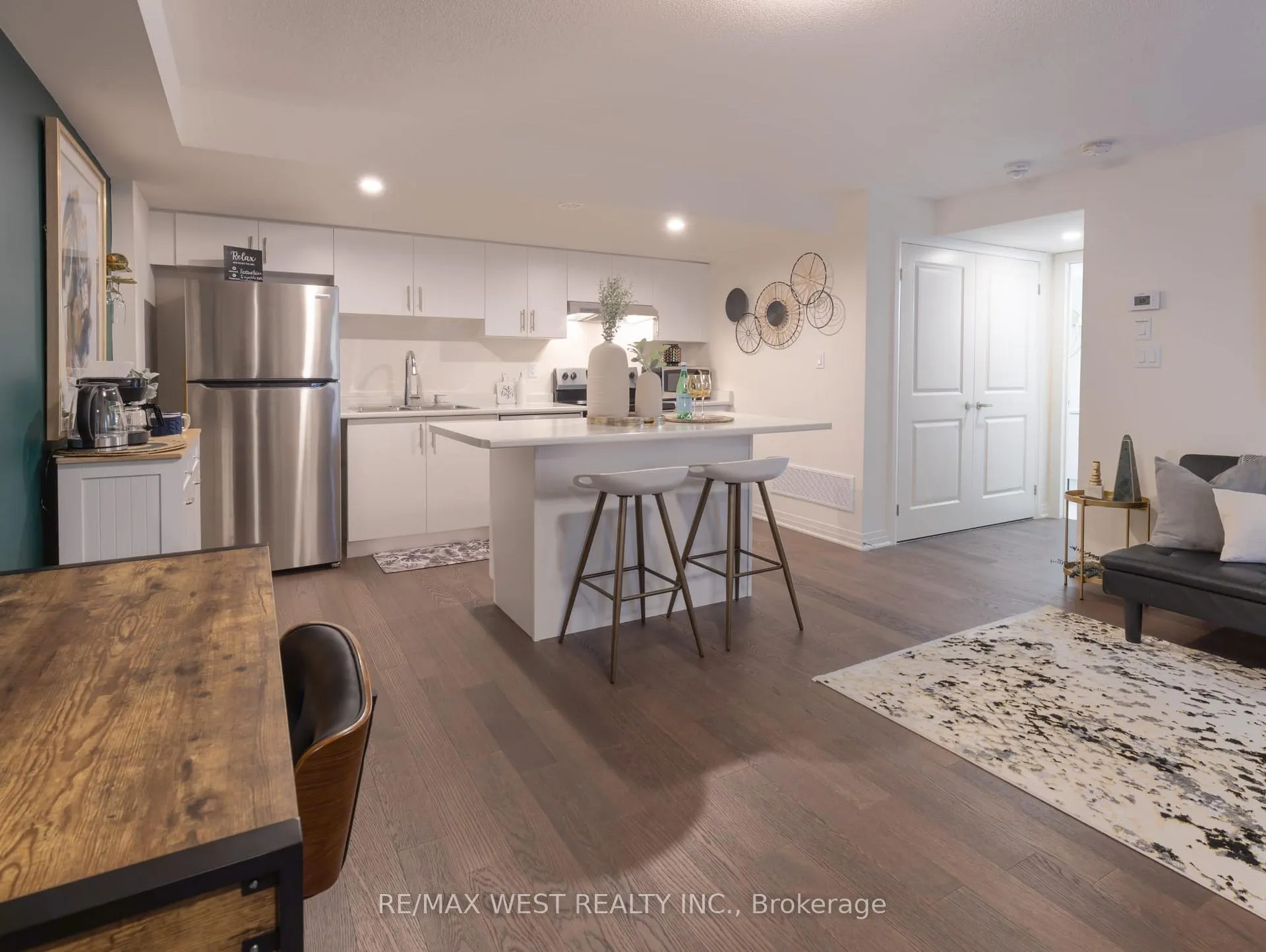 Photo 5 of Unit A, 31A Lookout Drive, Clarington, Bowmanville — HOMEH