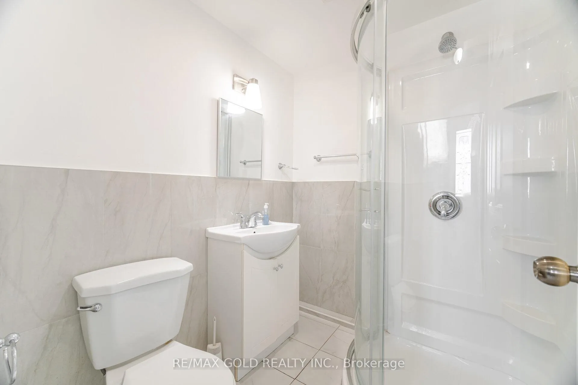 Photo 24 of 4945 Maple Street, Niagara Falls, Cherrywood — HOMEH