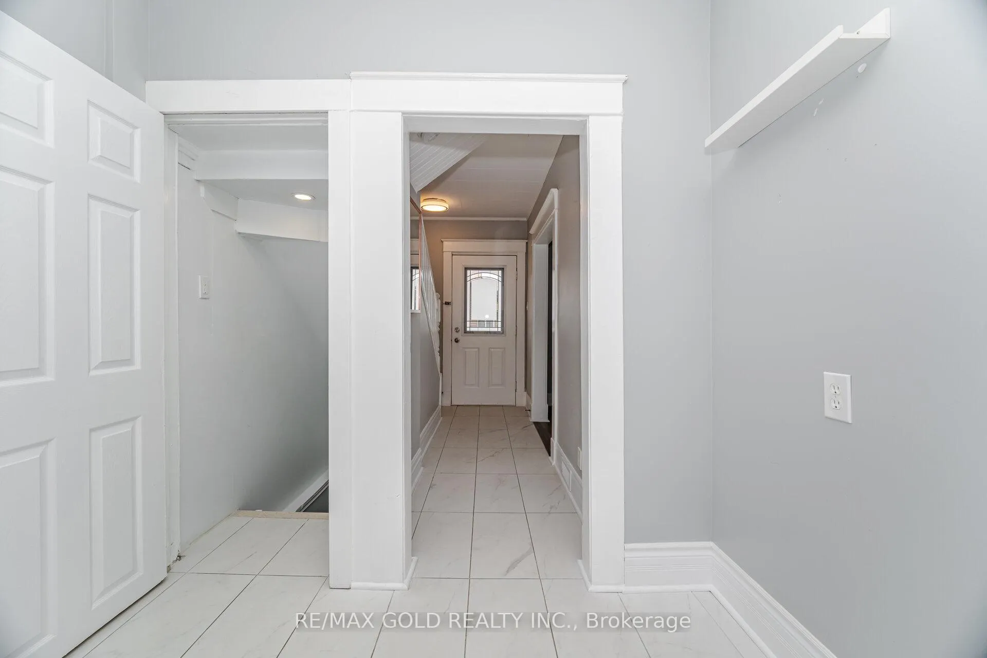 Photo 34 of 4945 Maple Street, Niagara Falls, Cherrywood — HOMEH