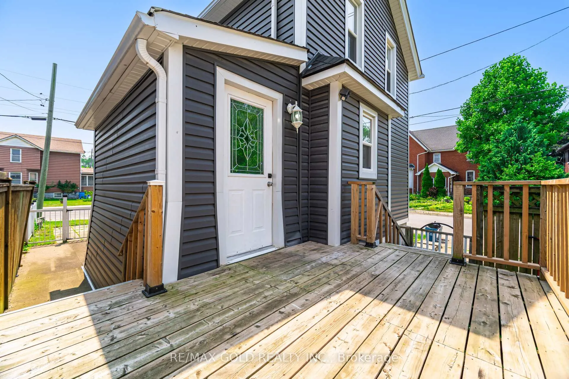 Photo 45 of 4945 Maple Street, Niagara Falls, Cherrywood — HOMEH