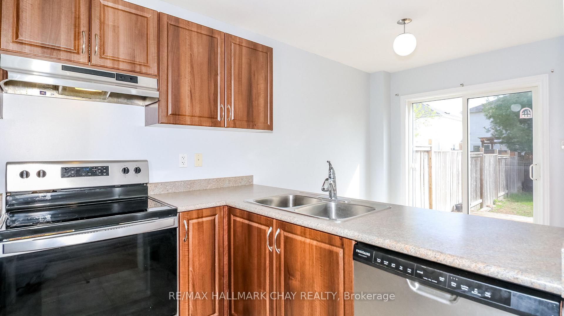 Photo 14 of 161 Greenwood Drive, Essa, Angus — HOMEH