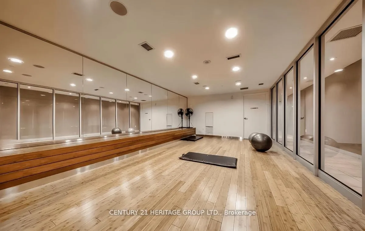 Photo 20 of Unit 3301, 21 Iceboat Terrace, Toronto, Waterfront Communities — HOMEH