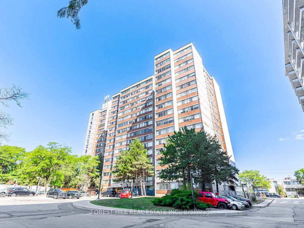 Photo 1 of Unit 1607, 3000 Bathurst Street, Toronto, Englemount-Lawrence — HOMEH