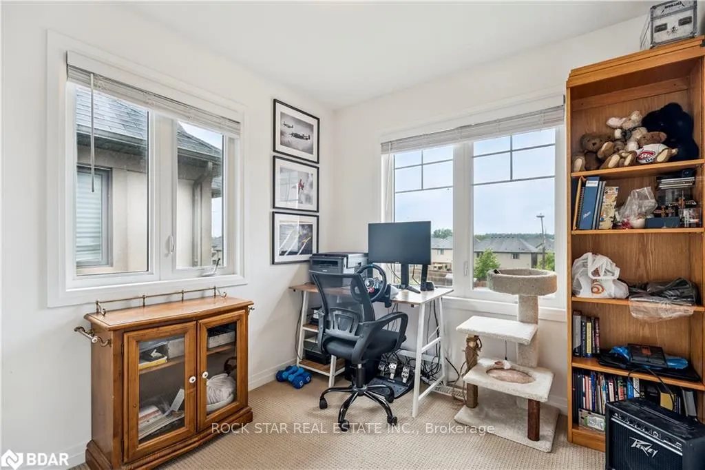 Photo 20 of 9 Dodman Crescent, Hamilton, Ancaster — HOMEH
