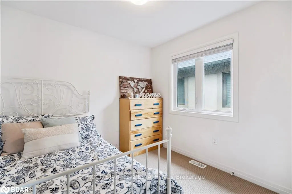 Photo 22 of 9 Dodman Crescent, Hamilton, Ancaster — HOMEH