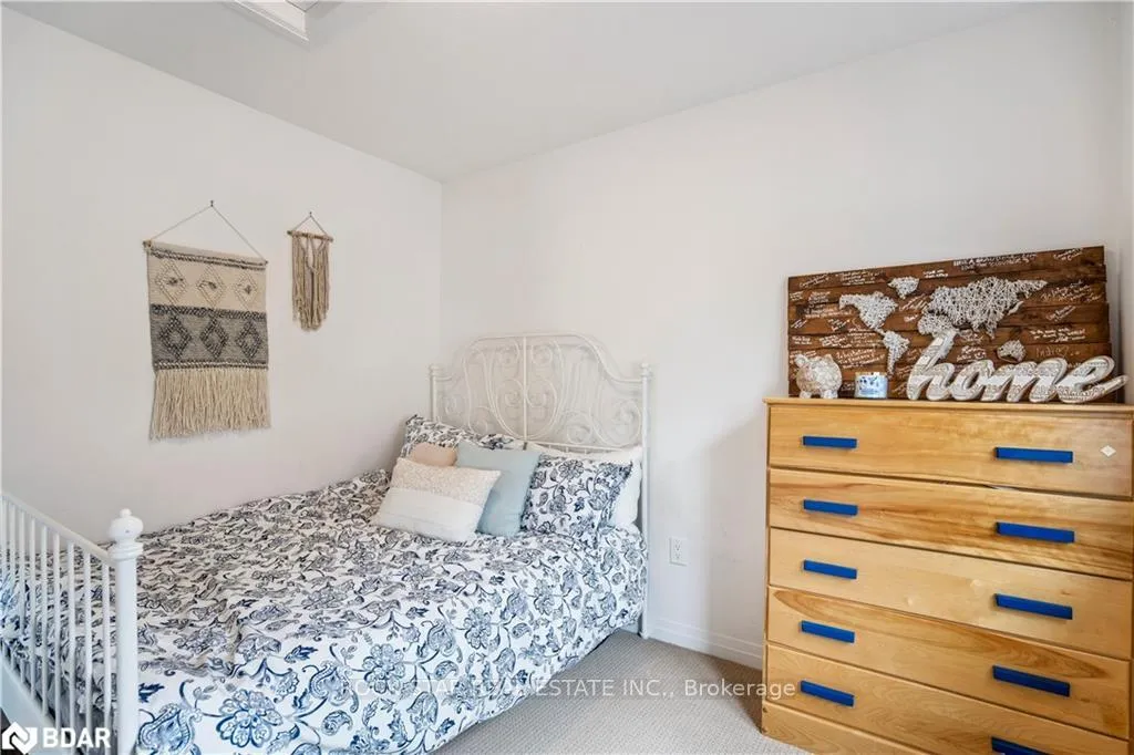 Photo 23 of 9 Dodman Crescent, Hamilton, Ancaster — HOMEH