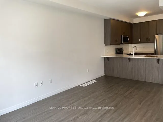Photo 5 of Unit 120, 30 Times Square Boulevard, Hamilton, Stoney Creek — HOMEH