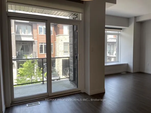 Photo 9 of Unit 120, 30 Times Square Boulevard, Hamilton, Stoney Creek — HOMEH