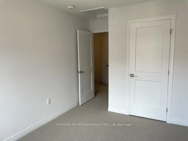 Photo 15 of Unit 120, 30 Times Square Boulevard, Hamilton, Stoney Creek — HOMEH