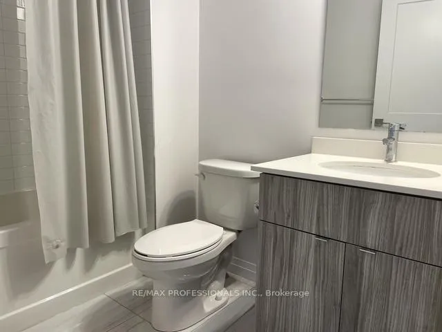 Photo 17 of Unit 120, 30 Times Square Boulevard, Hamilton, Stoney Creek — HOMEH