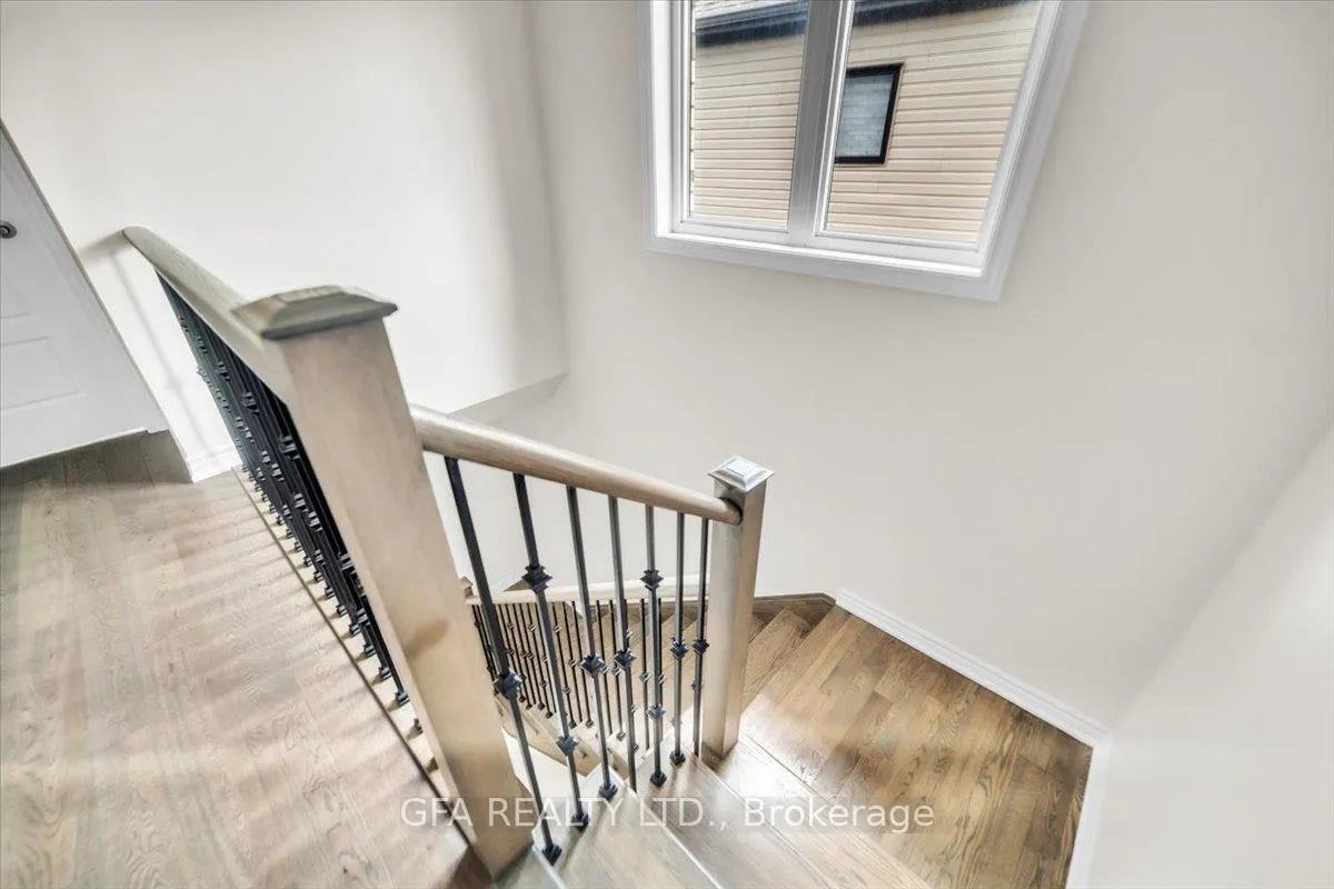 Photo 11 of 325 Vanilla Trail, Thorold, Rolling Meadows — HOMEH