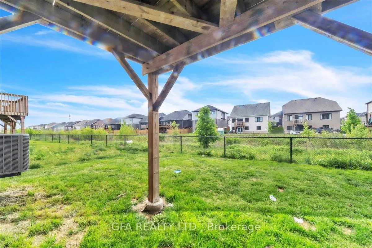 Photo 23 of 325 Vanilla Trail, Thorold, Rolling Meadows — HOMEH