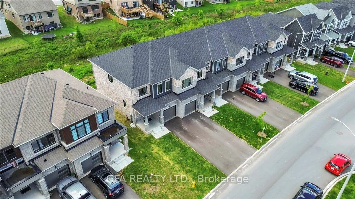 Photo 24 of 325 Vanilla Trail, Thorold, Rolling Meadows — HOMEH
