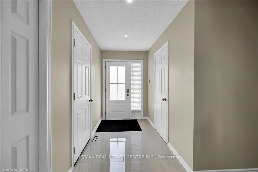 Photo 5 of 1198 Upper Wentworth Street, Hamilton, Crerar — HOMEH