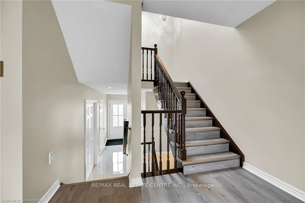 Photo 14 of 1198 Upper Wentworth Street, Hamilton, Crerar — HOMEH