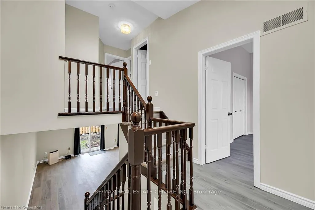 Photo 15 of 1198 Upper Wentworth Street, Hamilton, Crerar — HOMEH