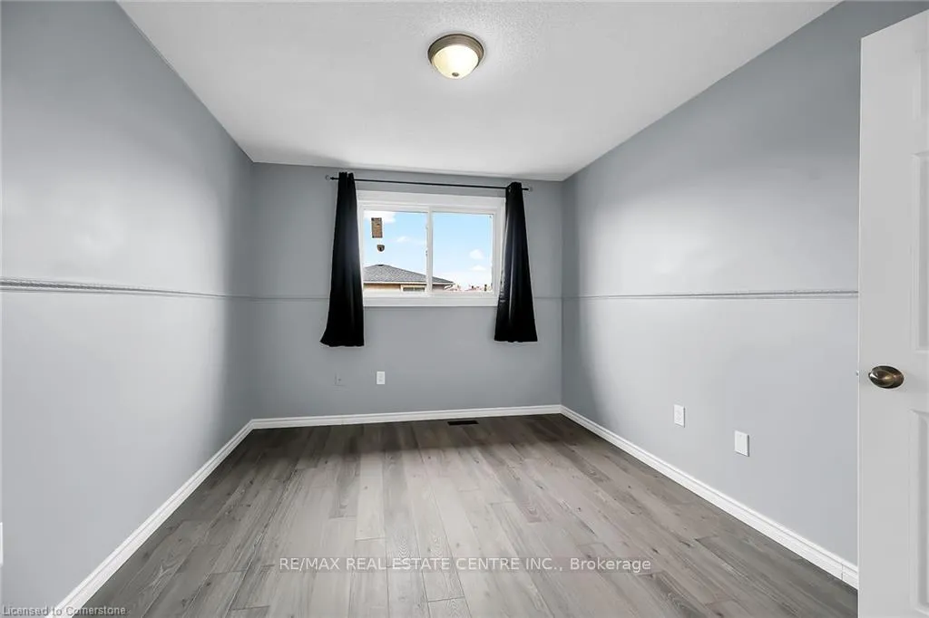 Photo 23 of 1198 Upper Wentworth Street, Hamilton, Crerar — HOMEH