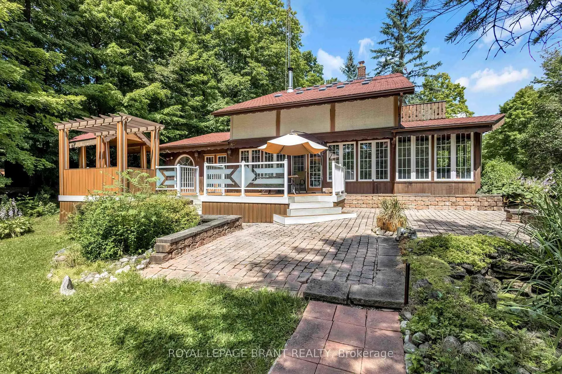 Photo 2 of 226 McLean School Road, Brant, South Dumfries — HOMEH