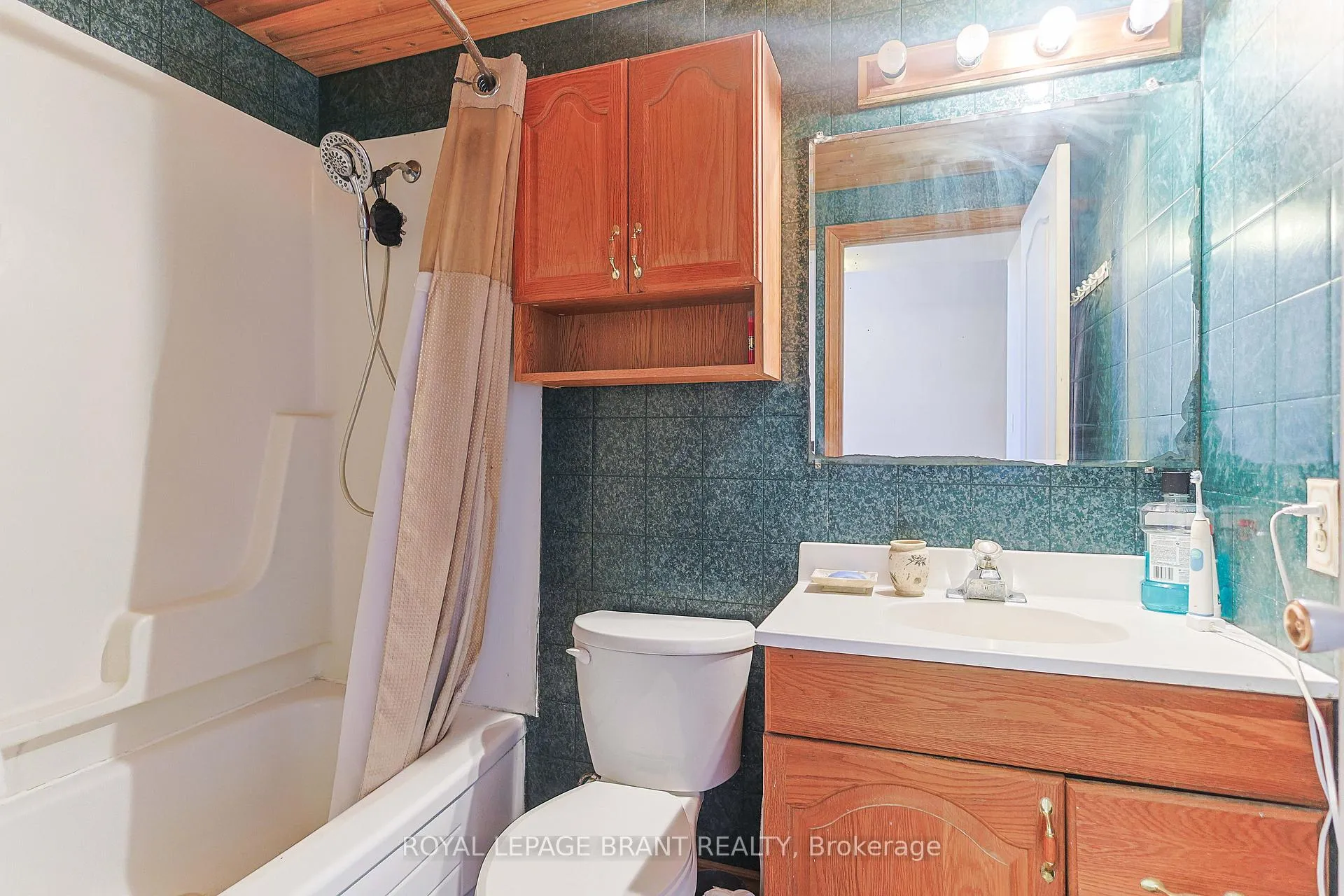 Photo 24 of 226 McLean School Road, Brant, South Dumfries — HOMEH
