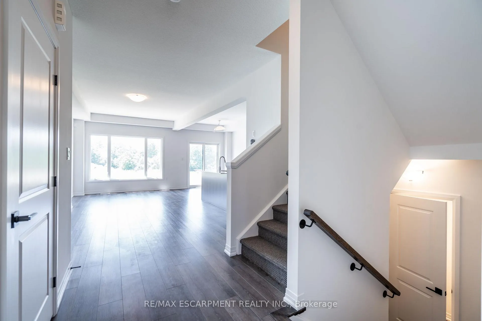 Photo 6 of 56 Gort Avenue, Brant, Paris — HOMEH