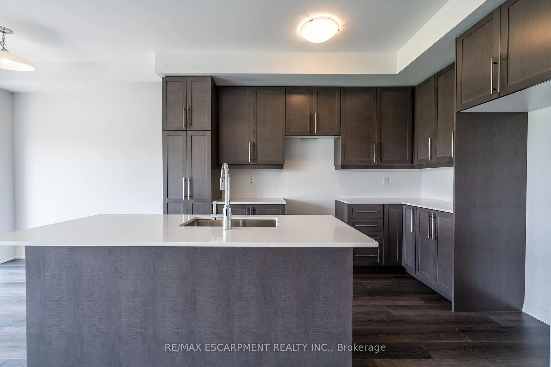 Photo 7 of 56 Gort Avenue, Brant, Paris — HOMEH