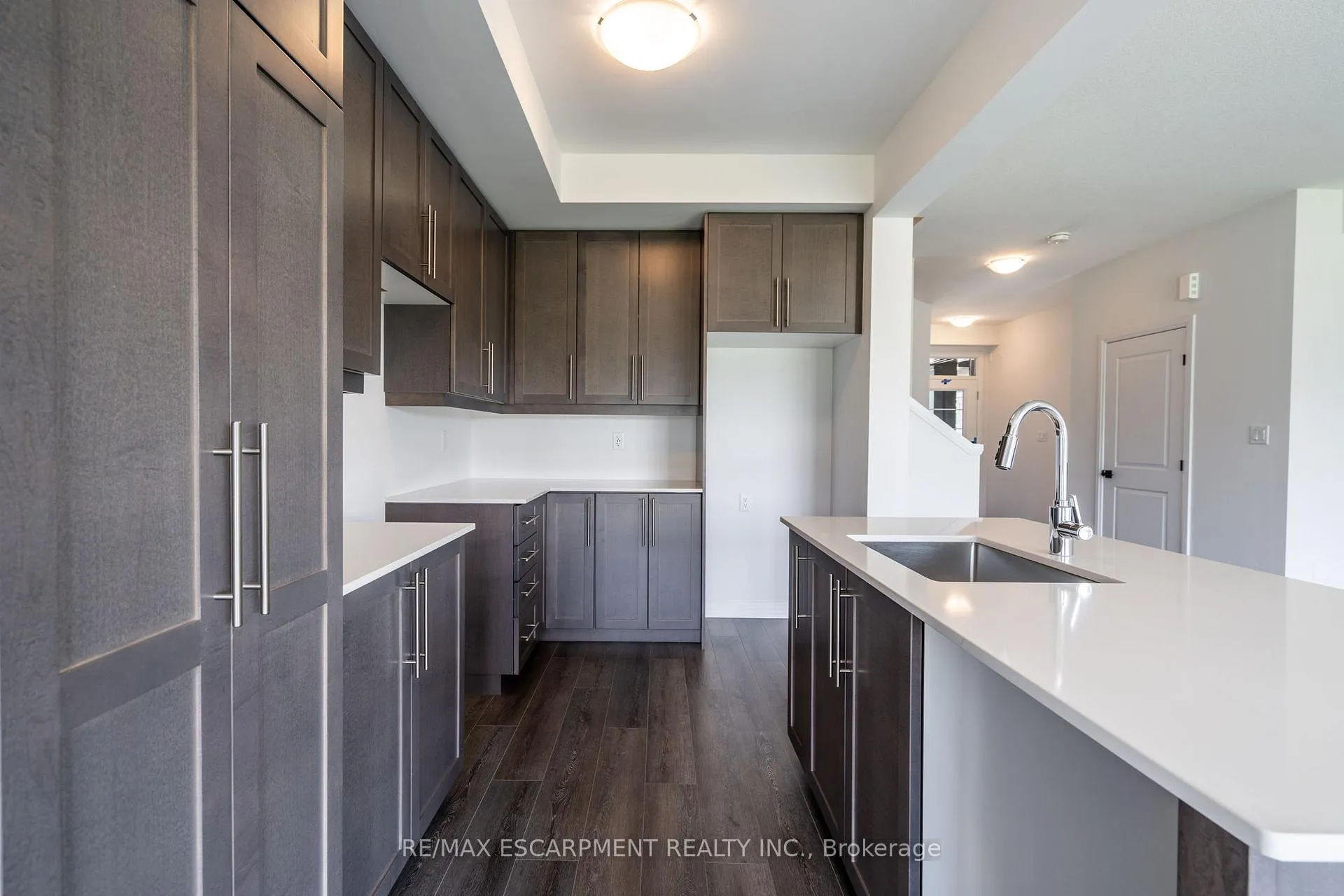Photo 8 of 56 Gort Avenue, Brant, Paris — HOMEH