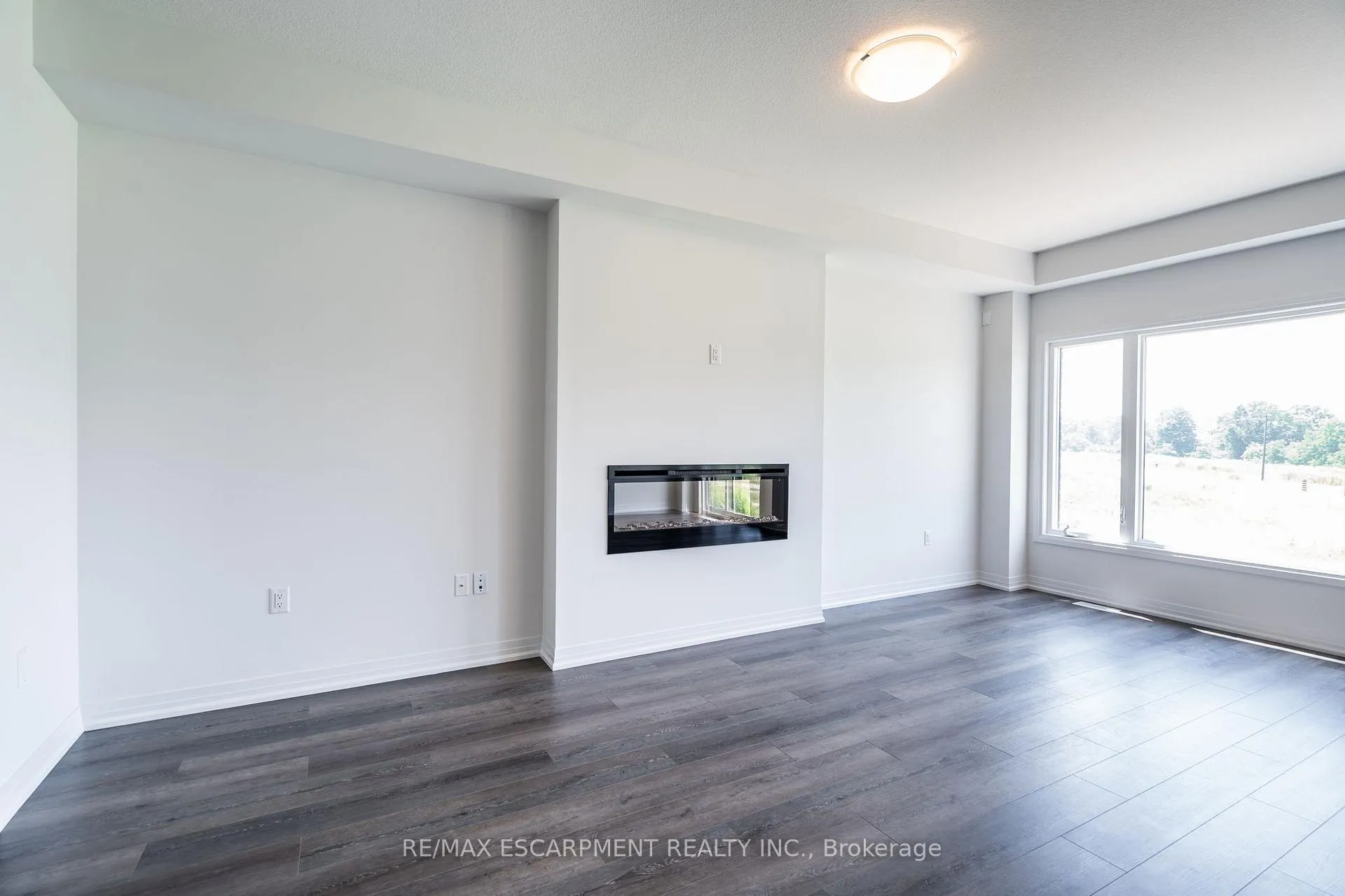 Photo 12 of 56 Gort Avenue, Brant, Paris — HOMEH