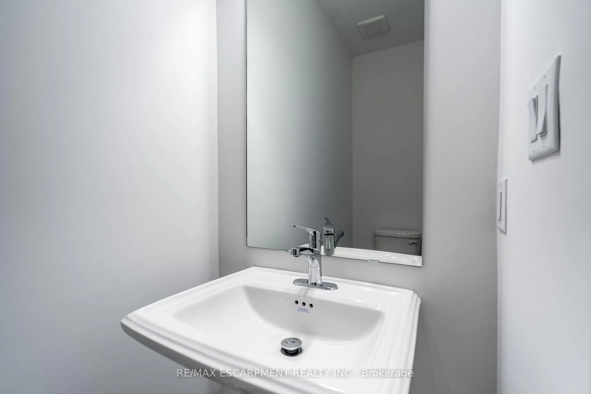 Photo 13 of 56 Gort Avenue, Brant, Paris — HOMEH