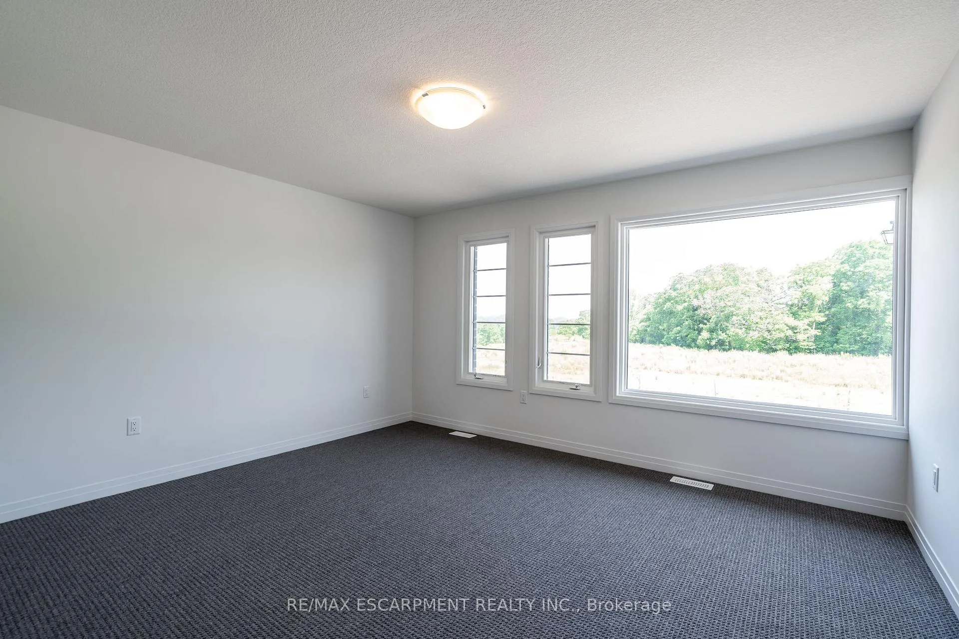 Photo 16 of 56 Gort Avenue, Brant, Paris — HOMEH