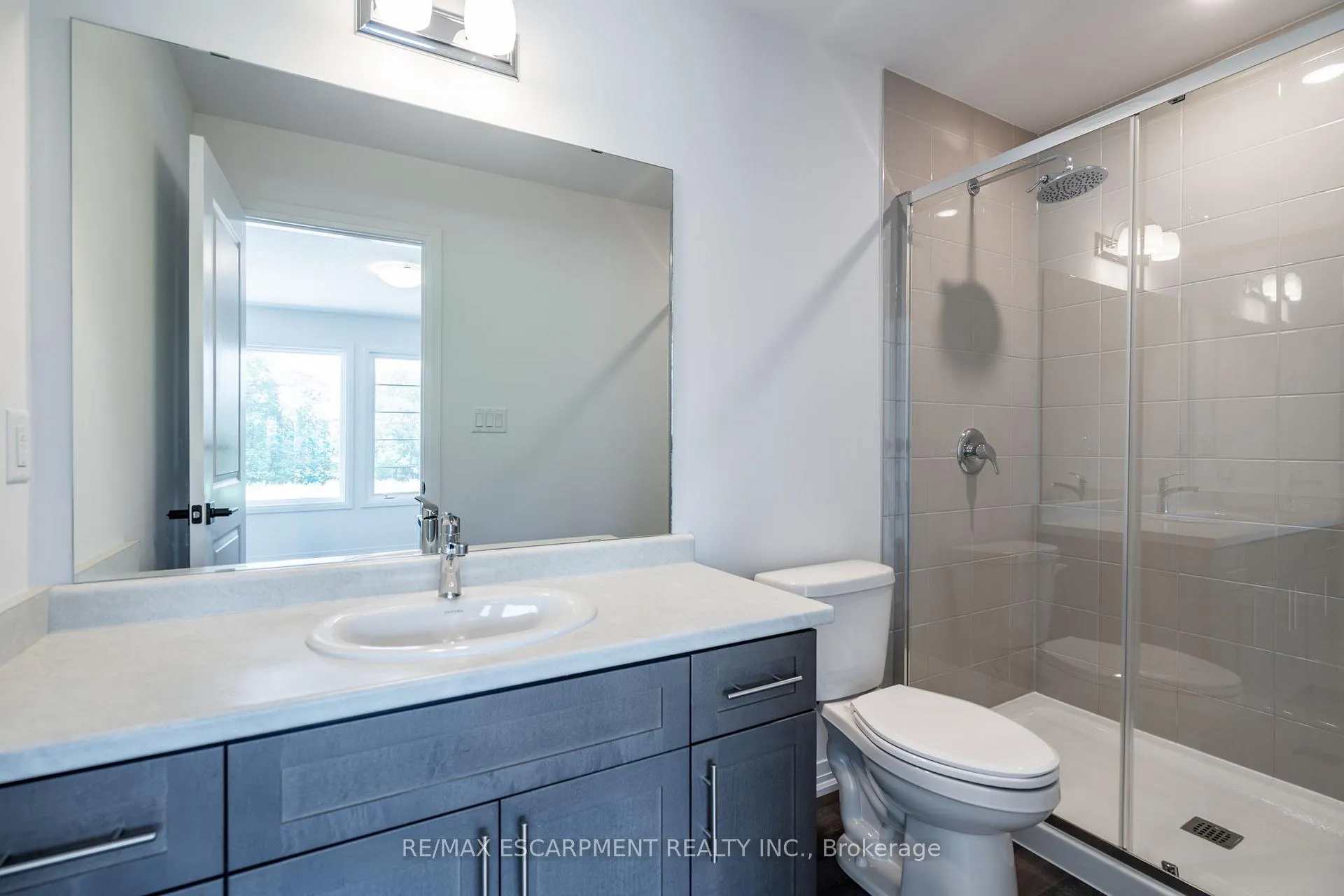 Photo 18 of 56 Gort Avenue, Brant, Paris — HOMEH
