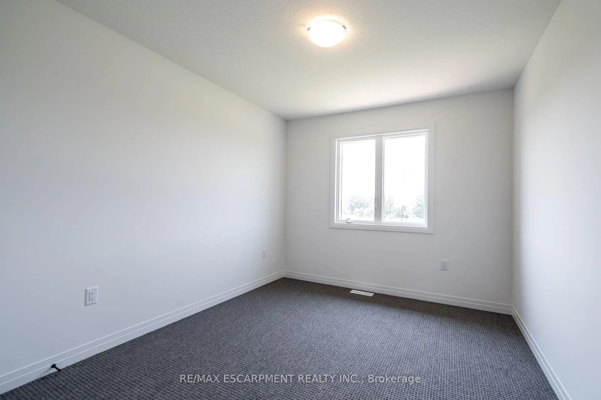 Photo 21 of 56 Gort Avenue, Brant, Paris — HOMEH