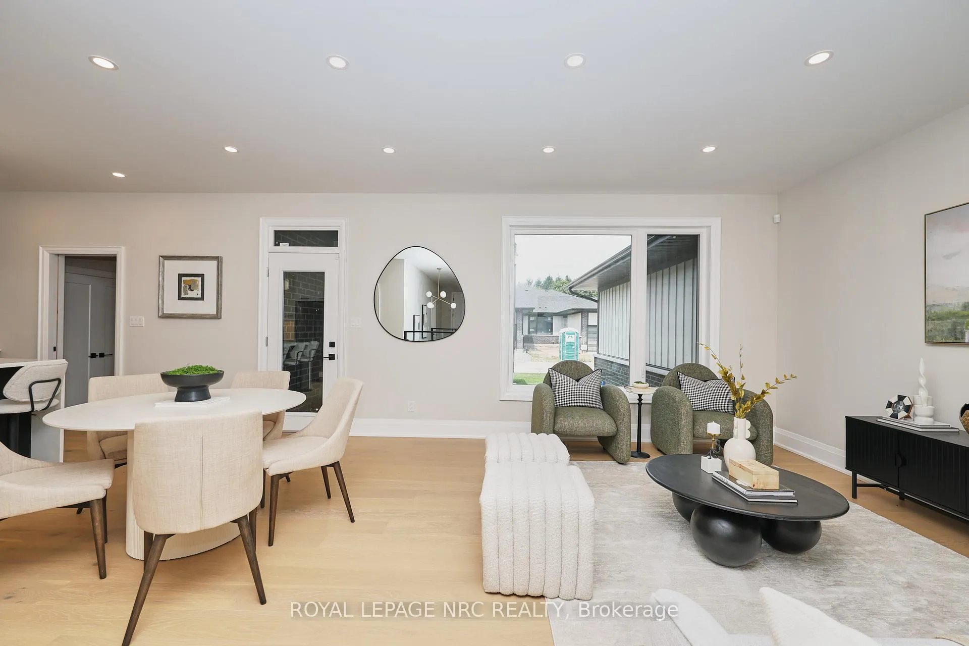 Photo 5 of 12 Accursi Crescent, Pelham, Fonthill — HOMEH