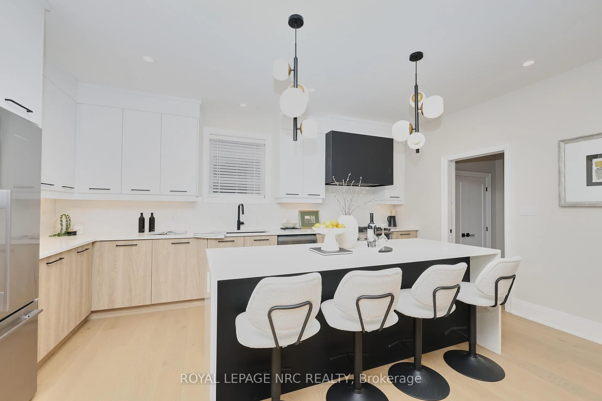 Photo 9 of 12 Accursi Crescent, Pelham, Fonthill — HOMEH