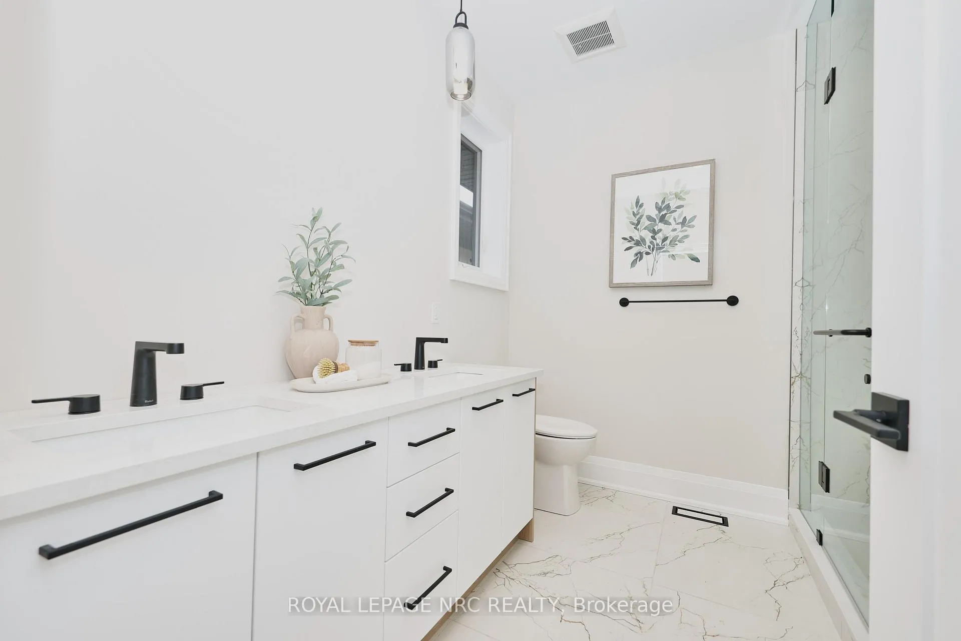 Photo 16 of 12 Accursi Crescent, Pelham, Fonthill — HOMEH