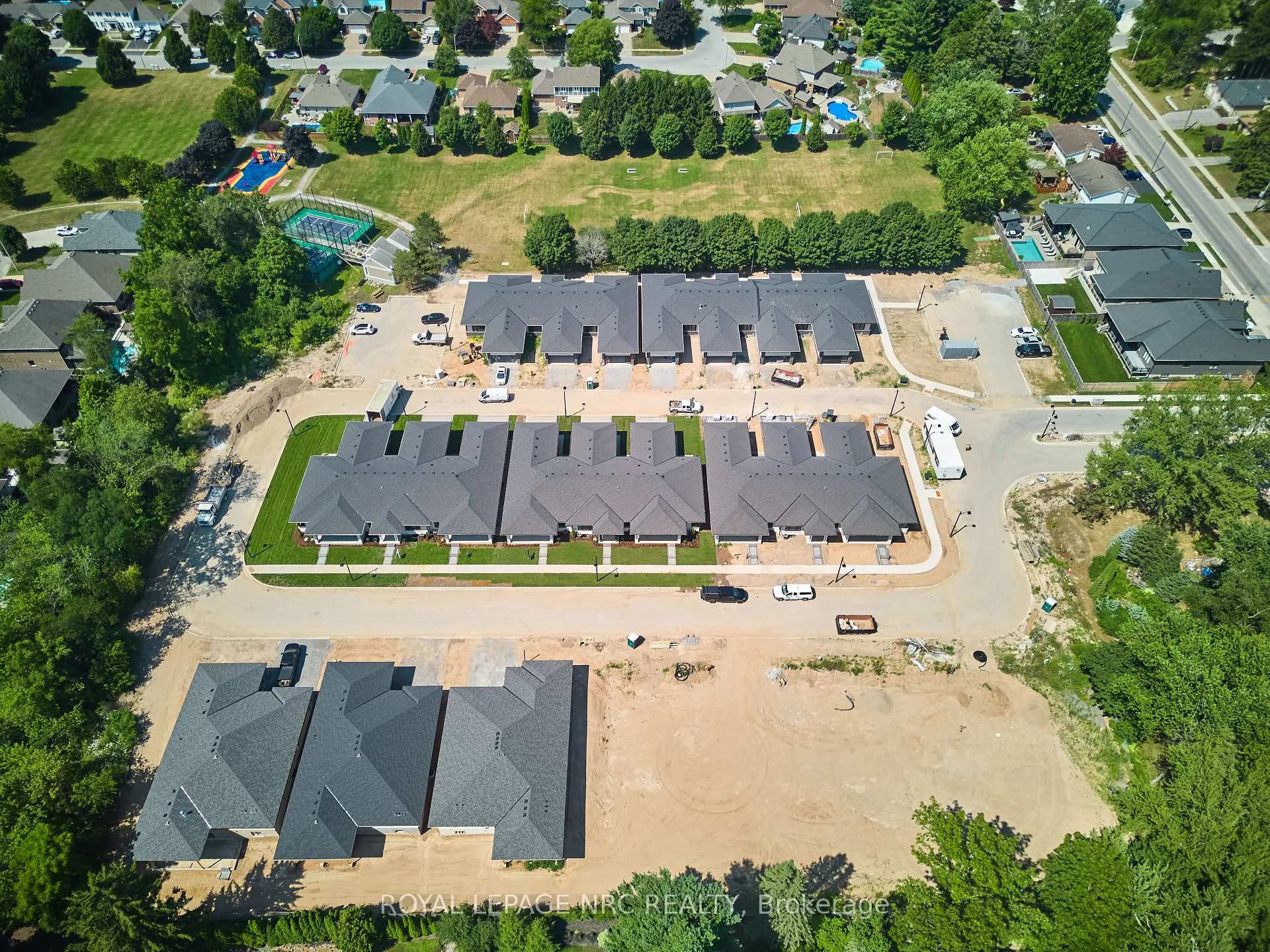 Photo 25 of 12 Accursi Crescent, Pelham, Fonthill — HOMEH