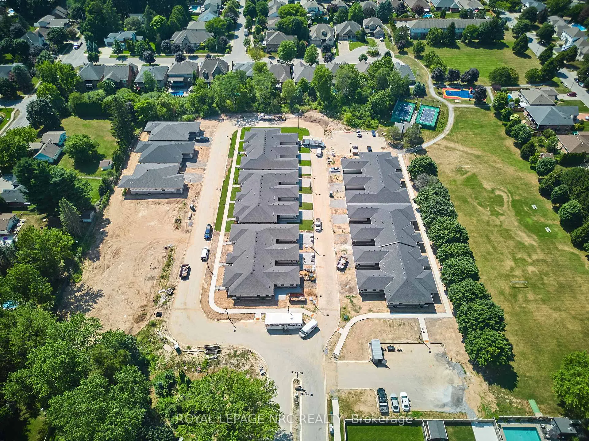 Photo 27 of 12 Accursi Crescent, Pelham, Fonthill — HOMEH