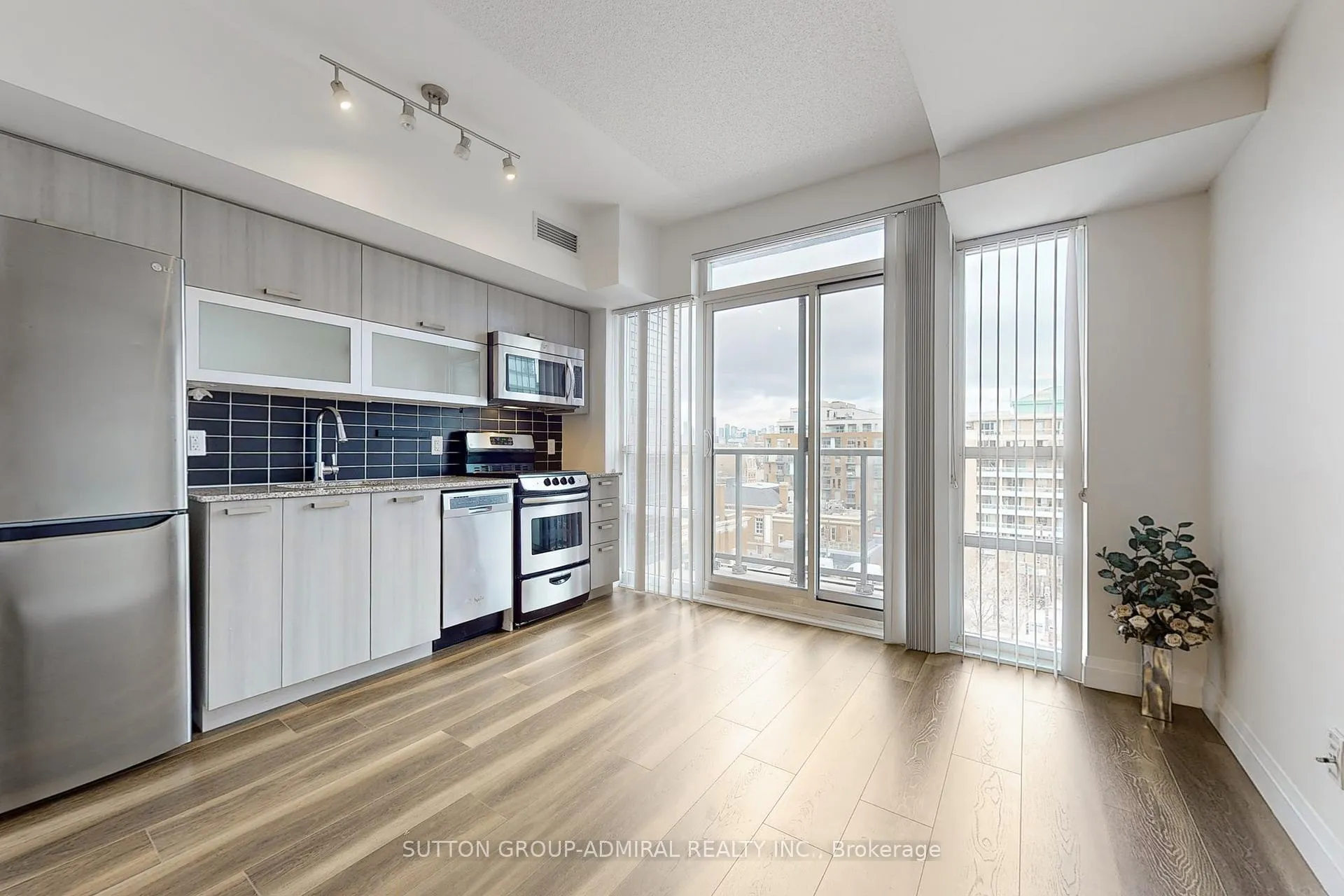 Photo 11 of Unit 840, 68 Abell Street, Toronto, Little Portugal — HOMEH