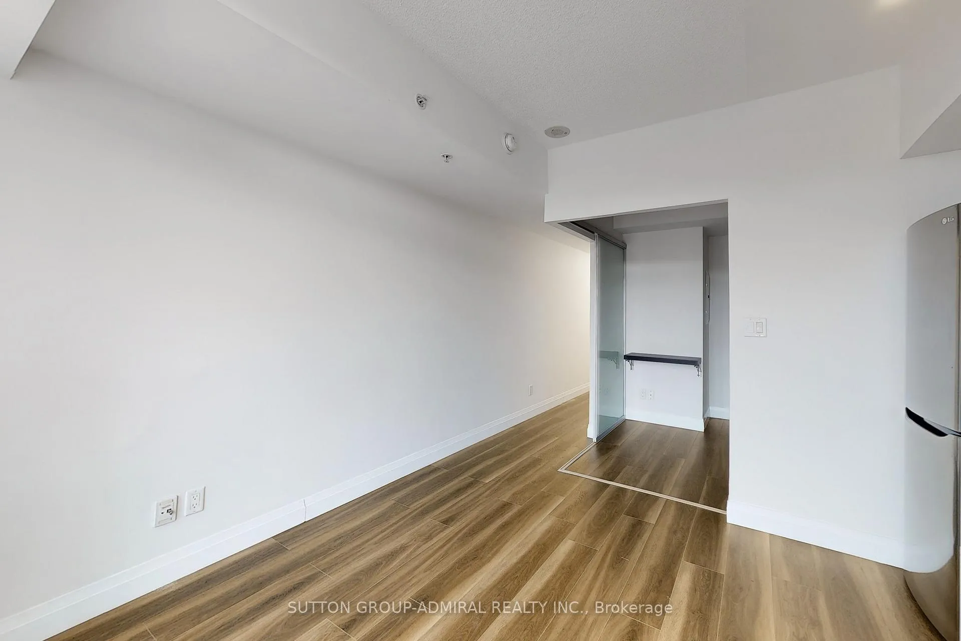 Photo 15 of Unit 840, 68 Abell Street, Toronto, Little Portugal — HOMEH