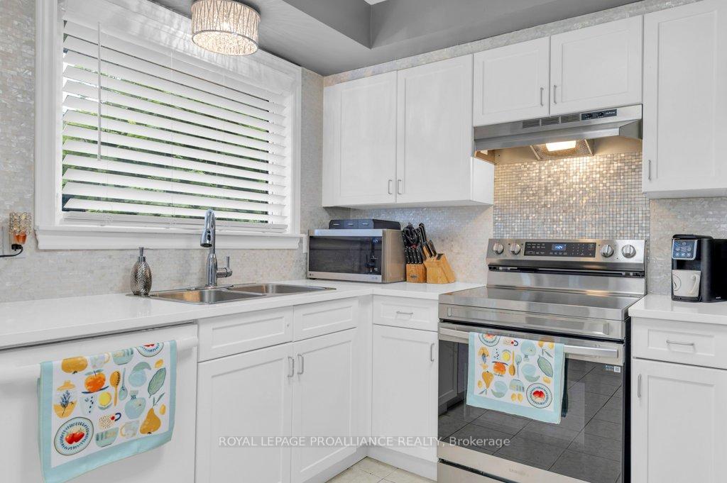 Photo 14 of 62 Village Drive, Belleville, Belleville Ward — HOMEH
